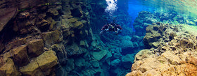 Diving between tectonic plates