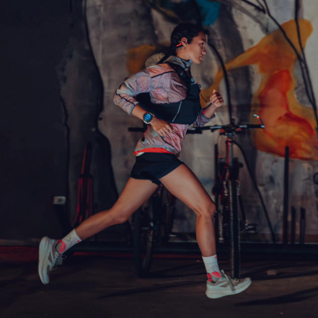 Suunto Wing headphones with red light design - best for safer adventure