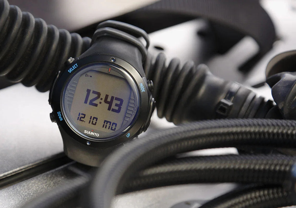 Suunto D6i Novo Black - SUUNTO US