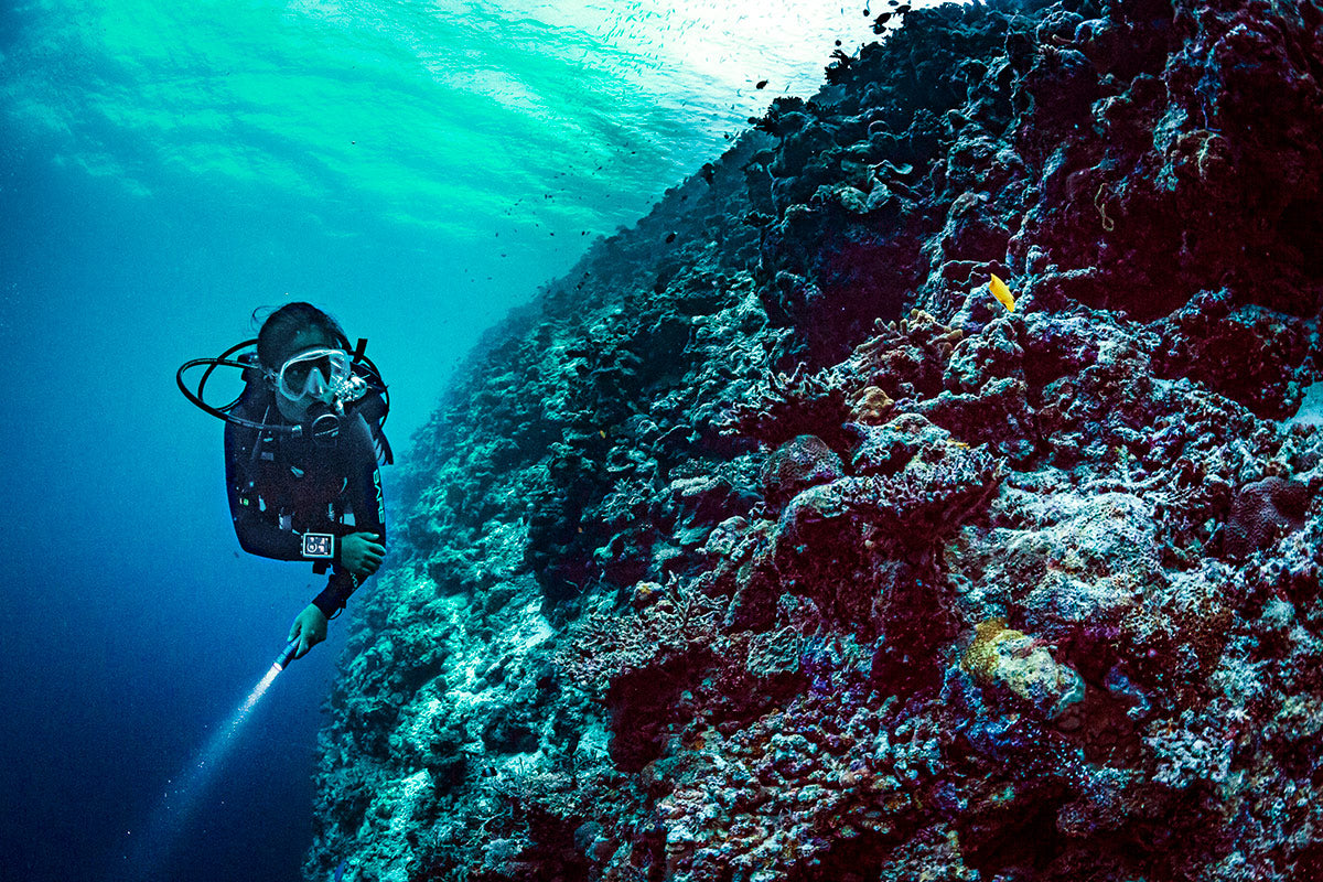 SUUNTO EON CORE BLACK Dive Computer Watch